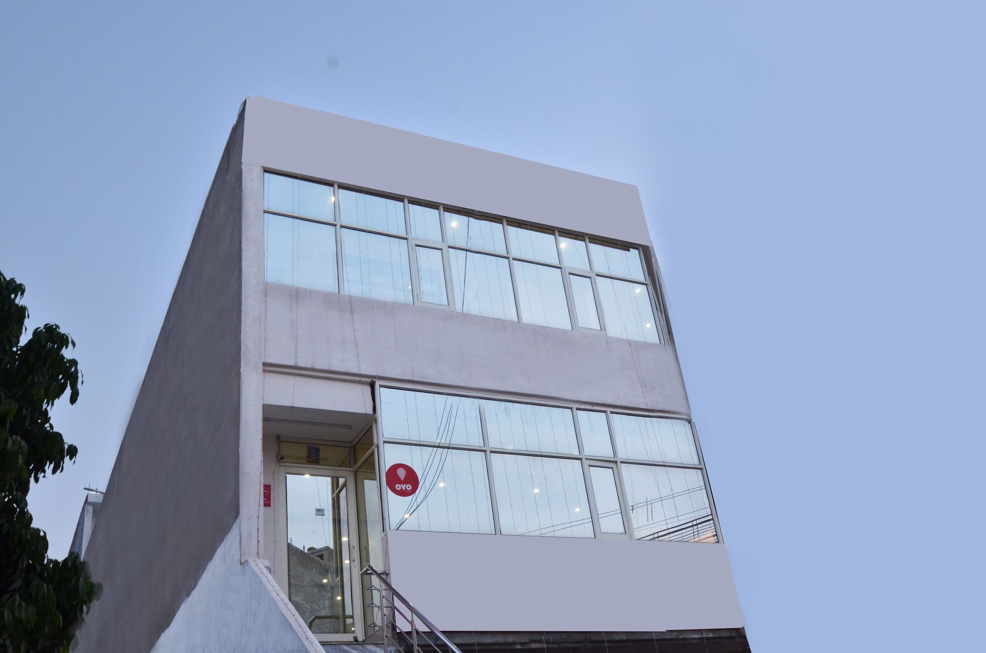Oyo Platinum Inn Nayagaon Esterno foto